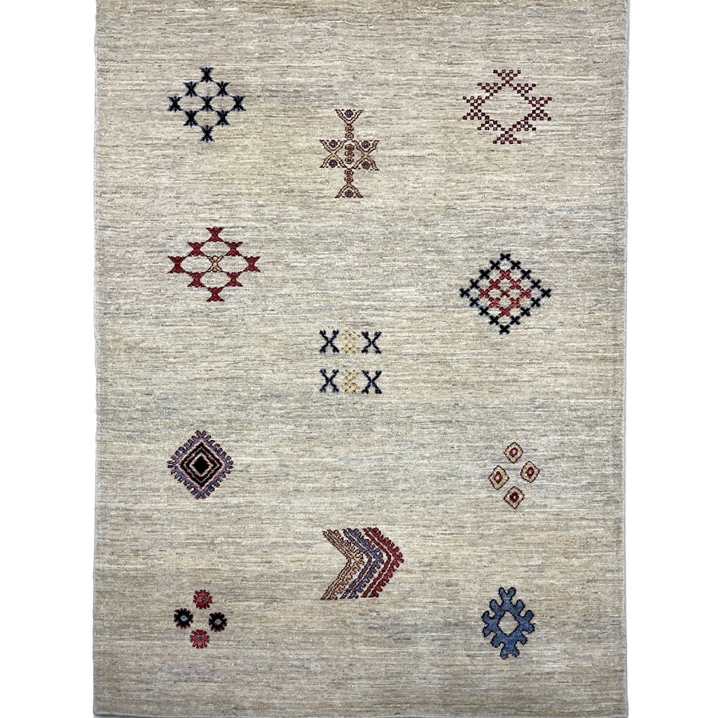 Tapis moderne en laine beige tissé à la main (125 x 180 cm)